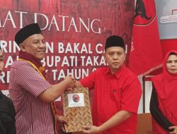 ADT Mengembalikan Formulir Pendaftaran Bakal Calon Bupati Takalr di Dua Partai Sekaligus