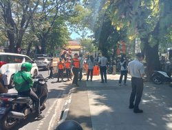 Rutinitas Dishub Makassar Lakukan Penertiban Kendaraan Parkir Sembarang Tempat