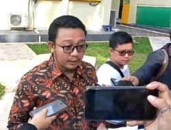 Ibu Tiga Anak Didampingi Pegacaranya Datangi Polda Sulsel, Laporkan Hal Ini :