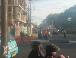 Tim Pengurai Kemacetan Dishub Kota Makassar, Siaga Satu Mengurai Lalulalang Kendaraan di Jalan Raya H Bau