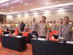 Kapolda Sulsel Pimpin Rapat Anev Siskamtibmas dan Operasi Mantap Praja Pallawa 2024-2025 Pilkada Serentak