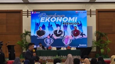 Dispora Makassar dan OJK Sulselbar Bersinergi Edukasi Ratusan Pemuda Soal Digitalisasi Keuangan